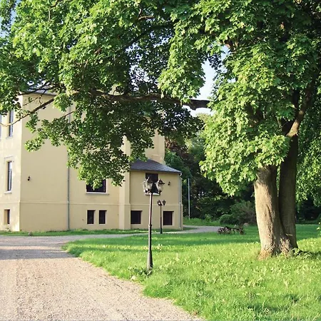 Casa de Férias Schloss Poggelow Schwasdorf