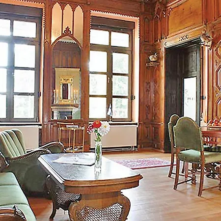 Casa de Férias Schloss Poggelow *