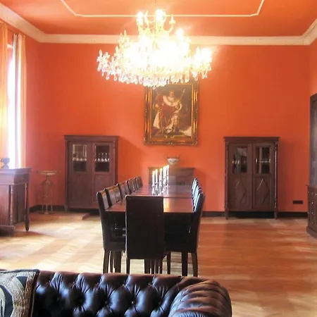 Schloss Poggelow Сasa de vacaciones *