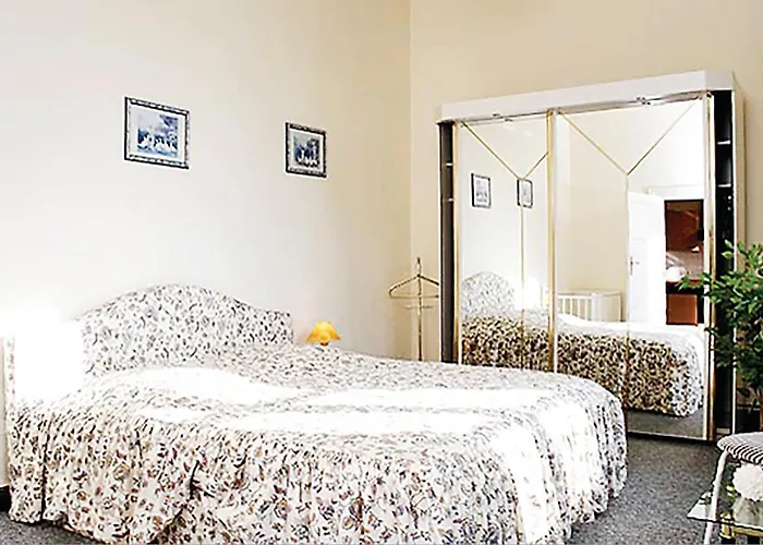 Casa de Férias Schloss Poggelow Schwasdorf